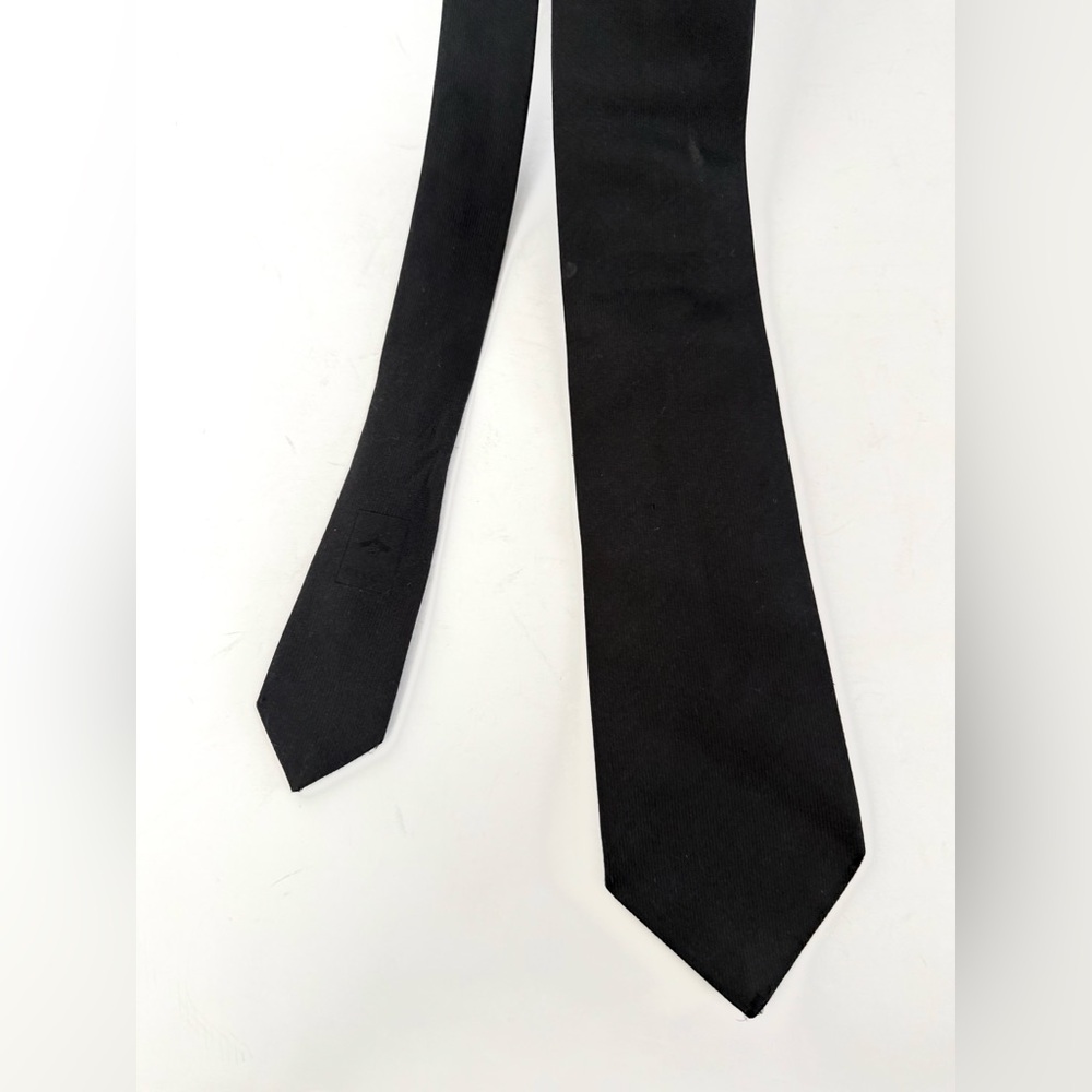 Gucci Solid Black Silk Tie